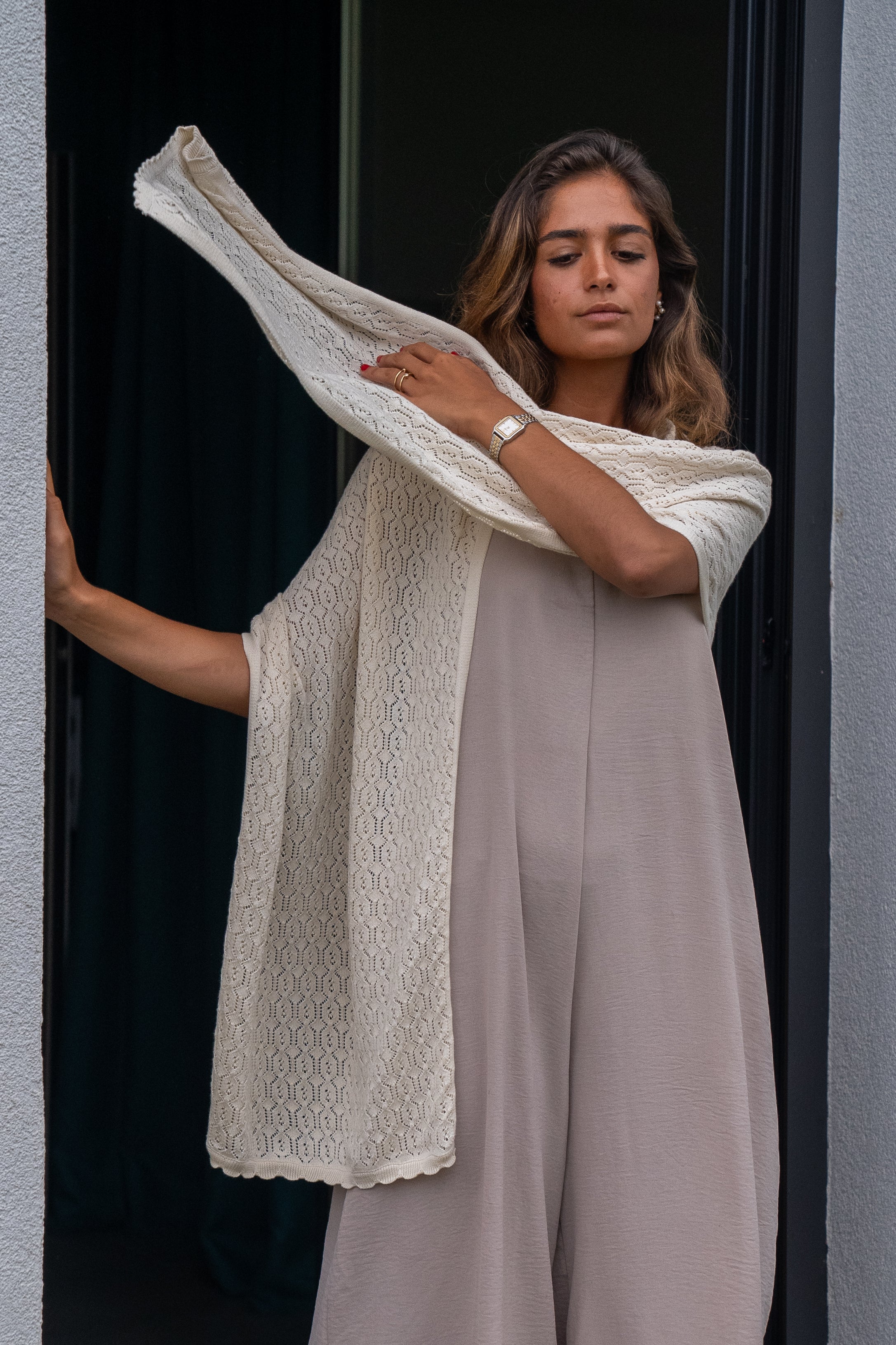 BEIGE VESTA SHAWL